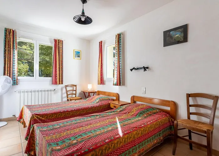 Lou Mazet By Interhome